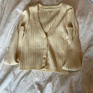 cropped v neck button up sweater